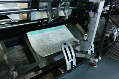 क्लैंप स्टाइल नोटबुक बाइंडिंग मशीन 8 मिमी क्षमता