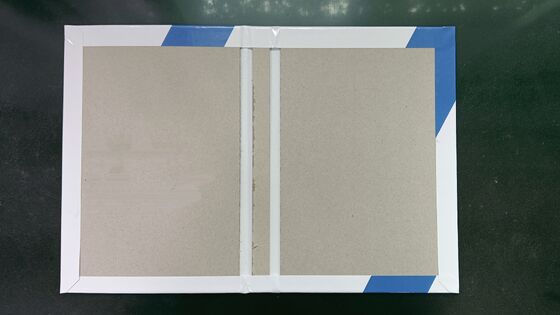 हार्ड बुक केस बनाने की मशीन के लिए डबल स्टेशन ग्रे कार्डबोर्ड रैपिंग मशीन MF-SCM500A2